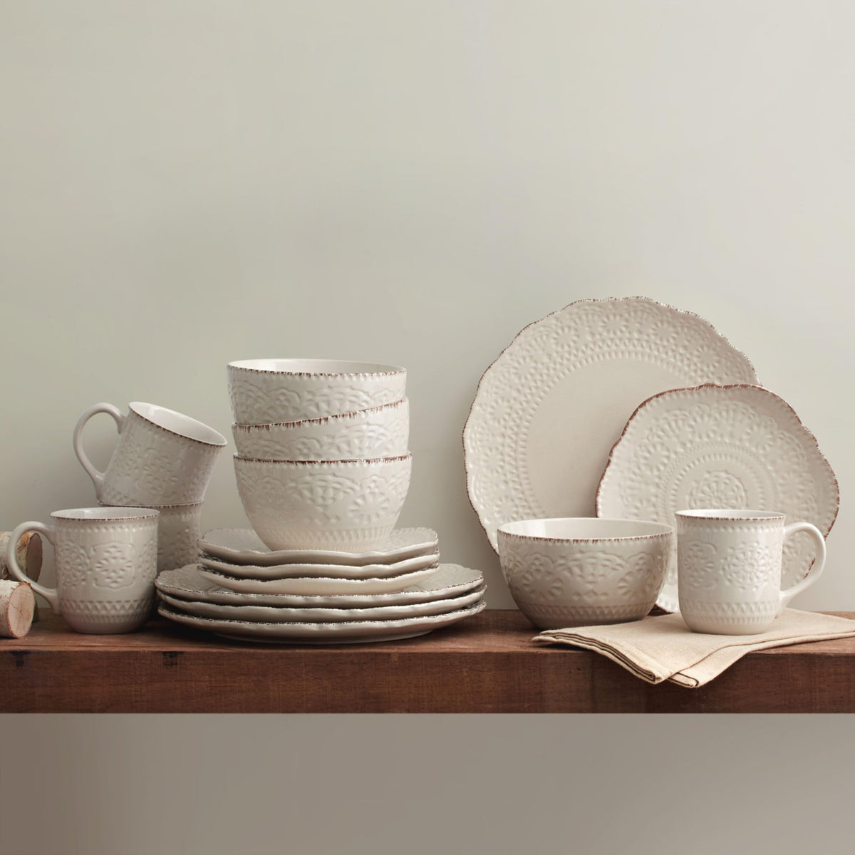 Cream 16-Piece Stoneware Dinnerware Set F12051